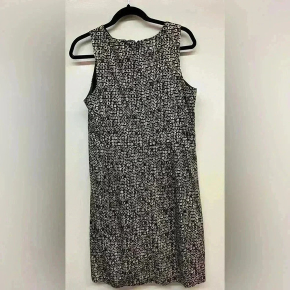 Jones New York Sleeveless Professional/Office Dress - Black and Cream Pattern - Picture 2 of 3